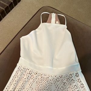 Women’s extra small white summer dress